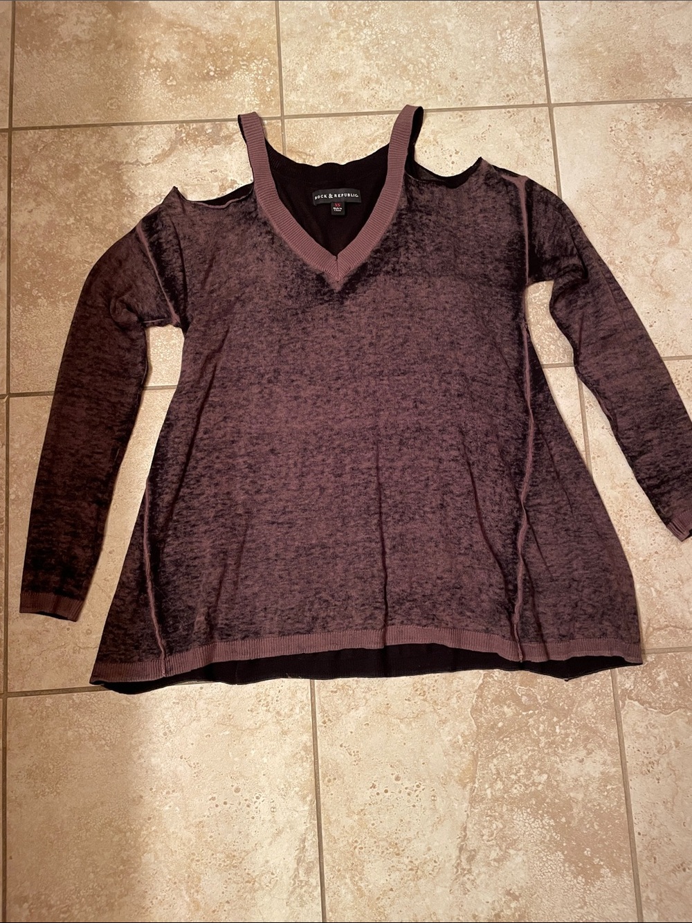 Rock & Republic Brown And Black V-Neck Cold-Shoulder Sweater